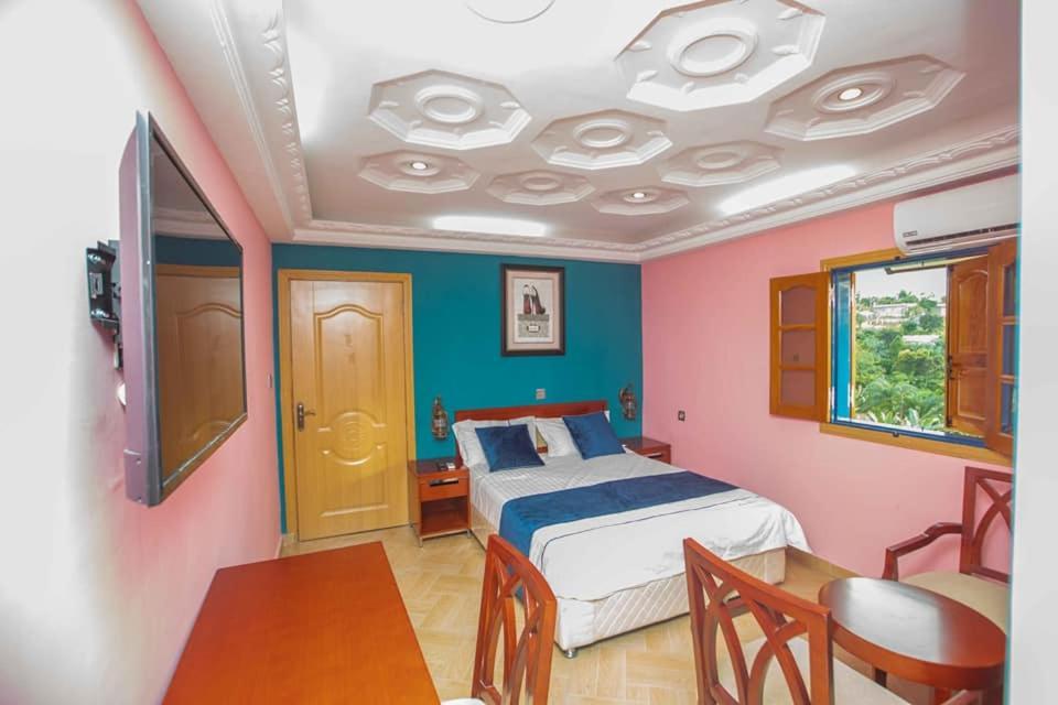 Mont Bleu Hotel Libreville Bagian luar foto