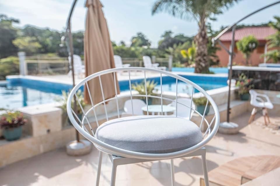 Mont Bleu Hotel Libreville Bagian luar foto